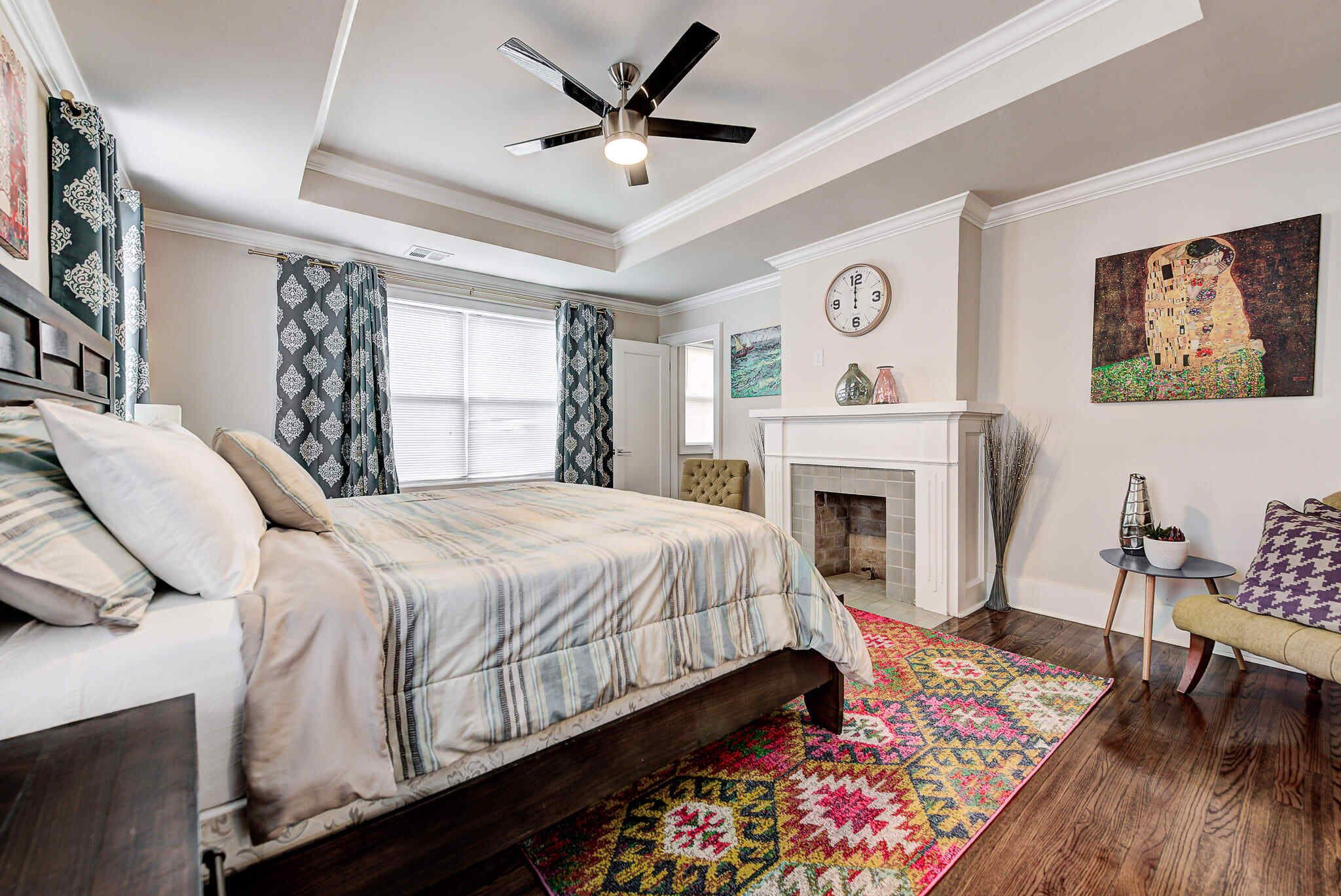 5 Schlafzimmer, Schreibtisch, Bügeleisen/Bügelbrett, WLAN
