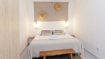 10 slaapkamers, een strijkplank/strijkijzer, gratis wifi, beddengoed