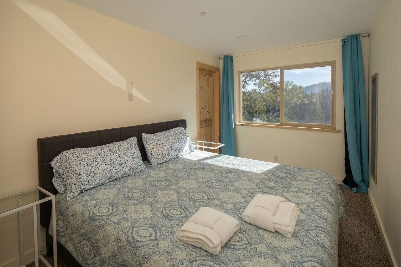 6 quartos, ferros/tábuas de passar roupa, berço de viagem, Wi-Fi