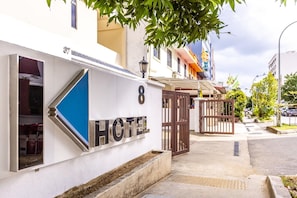 Exterior detail - K Hotel 8 (Singapore)
