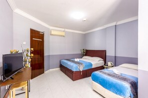 Free WiFi, bed sheets - K Hotel 8 (Singapore)