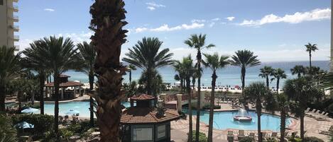 Sisäuima-allas, ulkouima-allas