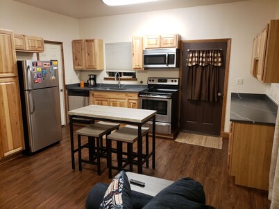 Cozy Guest House near Downtown Bayfield with off street parking