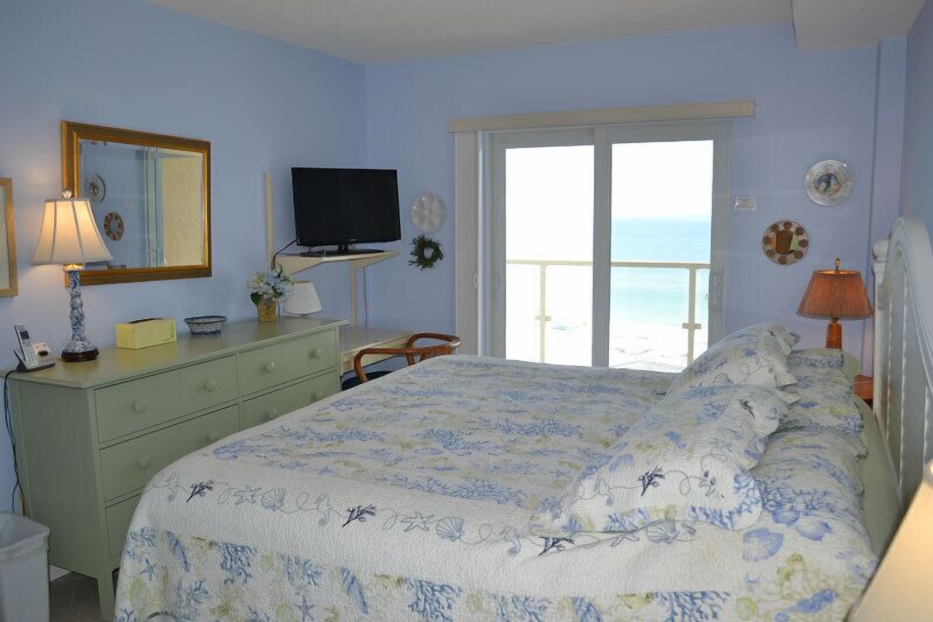 Beachcomber Unit 302 - Longboat Key, FL