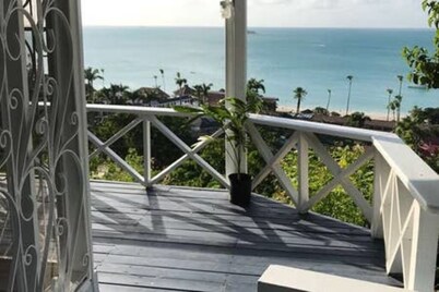 View 61 Hibiscus with Private pool & Beach View
