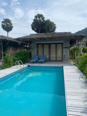 特級開放式套房 | 防敏寢具、房內夾萬、獨特設計、書桌