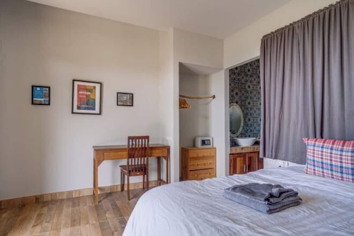 Allergitestet sengetøy, safe på rommet og individuelt dekorert