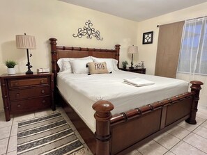 4 bedrooms, desk, iron/ironing board, travel cot