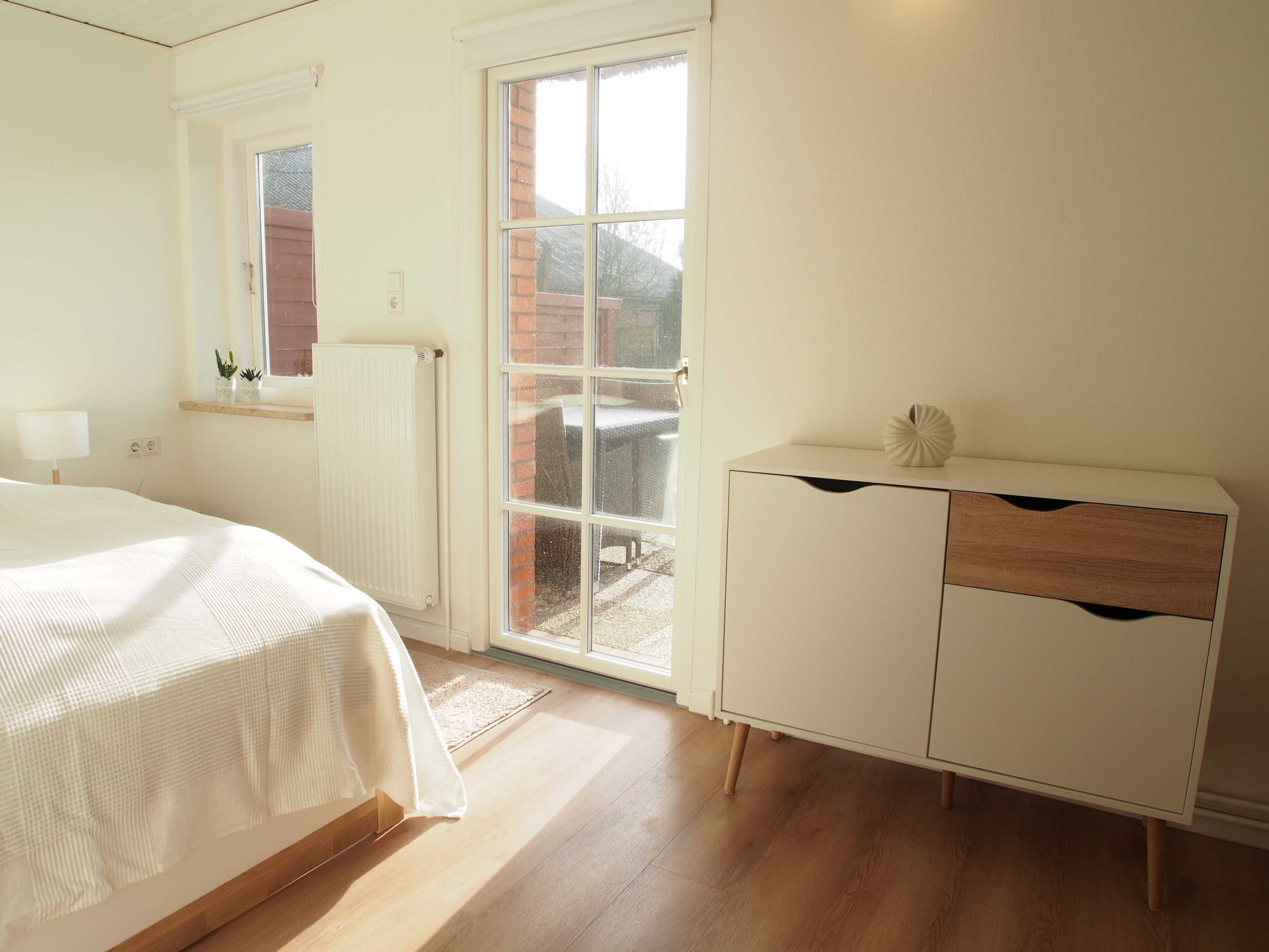 2 bedrooms, iron/ironing board, WiFi