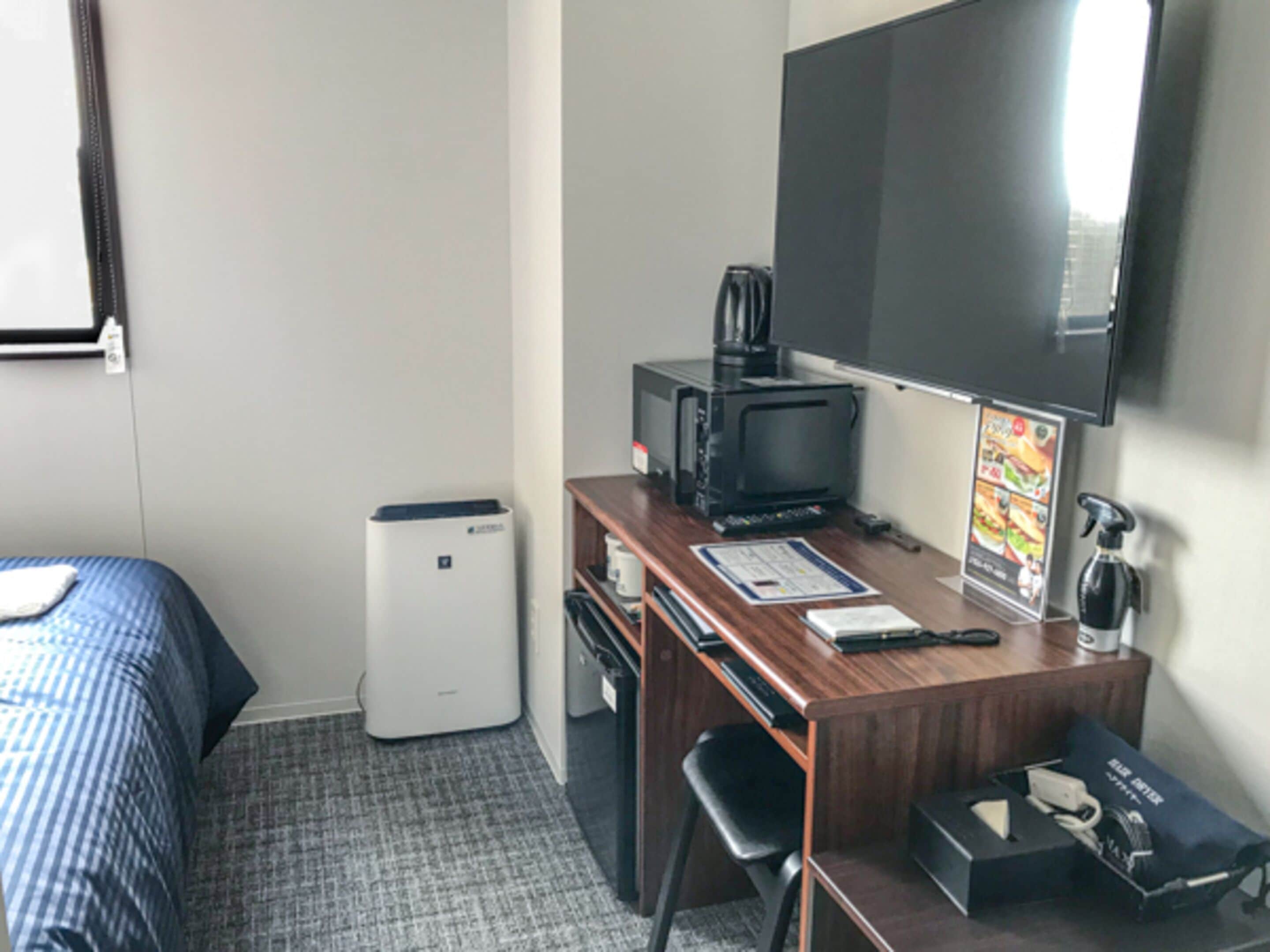 desk, iron/ironing board, free wifi, bed sheets