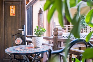 Deluxe Room | Terrace/patio