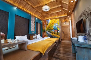 Elite Cabin | Premium bedding, down comforters, pillowtop beds, blackout drapes - The Ritz-Man Boutique Inn Lijiang (Lijiang)