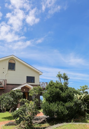Front of property - Onnason rental vacation D (Onna)