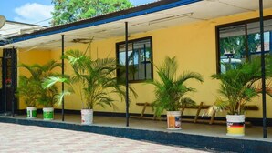 Exterior - Kiceck - Airport (Dar es Salaam)