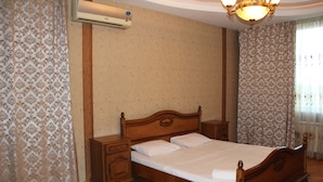Appartement, 4 chambres | 4 chambres, fer et planche à repasser, Wi-Fi gratuit, draps fournis