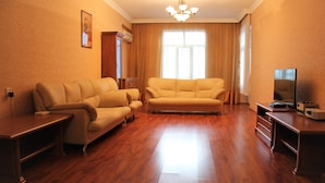 Living room - Apartment on Murtuza Mukhtarov 179 (Baku)