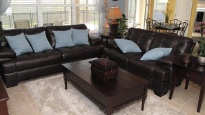 TV, DVD player, table football - Amazing 6 Bedroom 4 Bath Pool Home in Kissimmee Resort (Kissimmee)