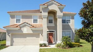 Exterior - Gorgeous 6 Bedroom 4 Bath Pool Home in Kissimmee Resort (Kissimmee)