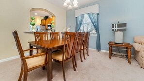 Fridge, microwave, oven, stovetop - Stunning 6 Bedroom Pool Home in Windsor Hills Resort (Kissimmee)