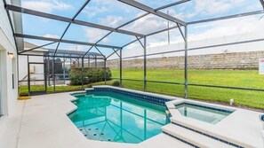 4 bedrooms, desk, free WiFi