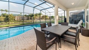 5 bedrooms, desk, free WiFi - Gorgeous 5 Bedroom 5 Bath Pool Home In Windsor Hills Resort (Kissimmee)