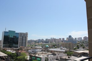 Apartment | City view - Apartment on Zivarbay Ahmadbayov 10 (Baku)