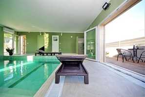 Indoor pool, seasonal outdoor pool, pool loungers - Villa Roko (Vir)