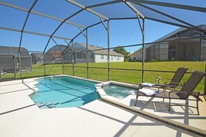 Huis | Zwembad | Een binnenzwembad, een buitenzwembad