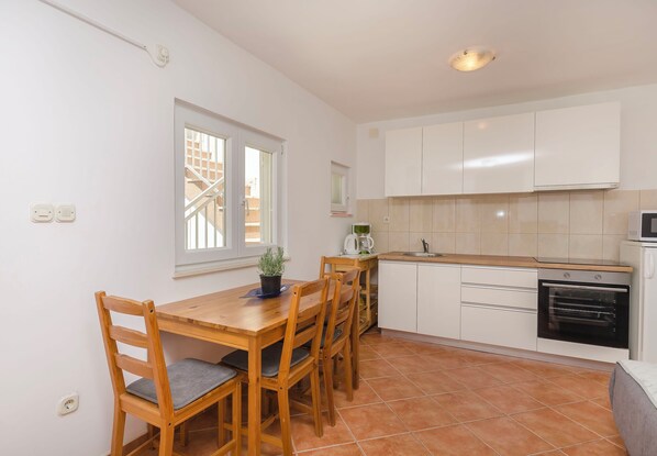 Apartment (A2) | Private kitchen