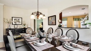 Coffee/tea maker, fridge, microwave, oven - Gorgeous 6 Bedroom 4 Bath Pool Home in Windsor Hills Resort (Kissimmee)