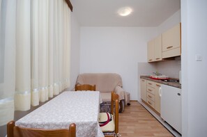 Dining - Apartments Ruza-rajska Beach (Lopar)
