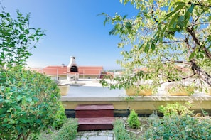 BBQ/picnic Area - Apartments Mirjana B (Lopar)