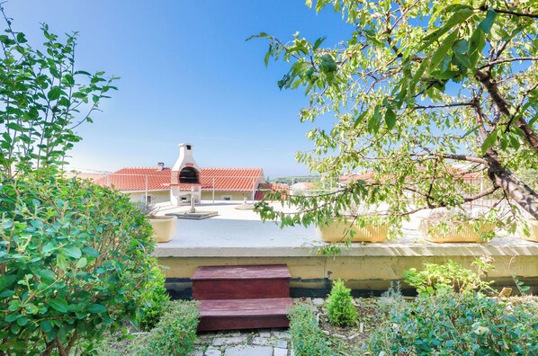 BBQ/picnic Area - Apartments Mirjana B (Lopar)