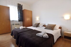 Apartment (A1) | 2 bedrooms, iron/ironing board, free cribs/infant beds, free WiFi