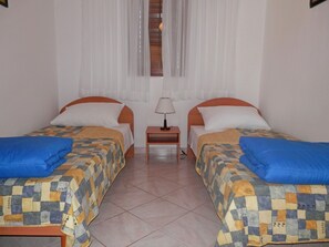 1 bedroom, soundproofing, free WiFi - Apartment Benjamin (Rogoznica)