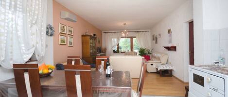 تناول الطعام