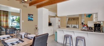 ❤️Vacation Dream House ❤️ + King bed, Biljardbord, Fast Wi-Fi, Garage (2000 sqf) 