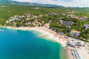 Beach - Apartments Barbara 3 (Crikvenica)