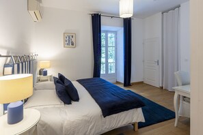 1 bedroom, in-room safe, desk, free WiFi