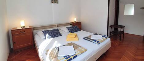Room (S3) | 2 bedrooms, free WiFi