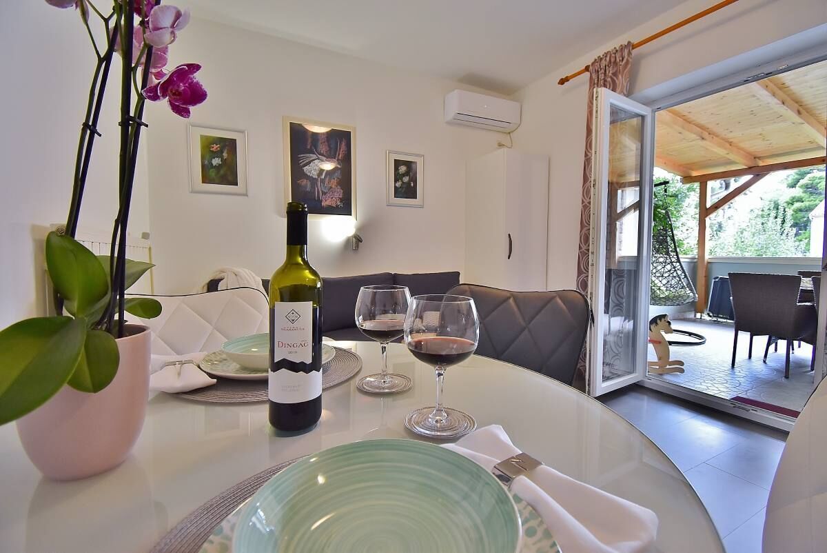 Apartment (A2) | Living room