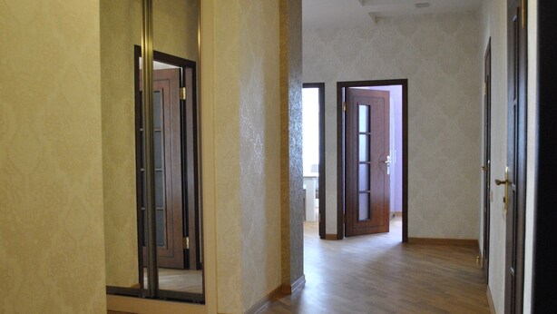 Unclassified image, 1 of 13, button - Apartment on Murtuza Mukhtarov 185-129 (Baku)