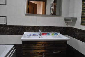 Appartement | Lavabo de la salle de bain