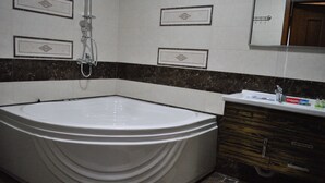 Unclassified image, 4 of 13, button - Apartment on Murtuza Mukhtarov 185-129 (Baku)