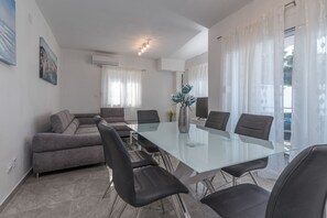 Dining - Villa Kate (Trogir)