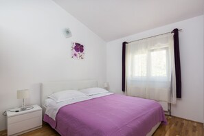 6 bedrooms, iron/ironing board, free WiFi - Villa Kate (Trogir)
