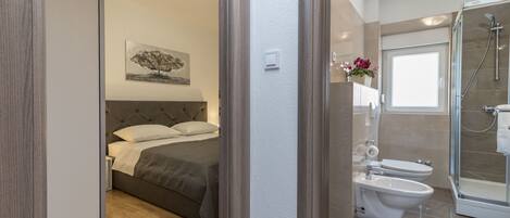 6 chambres, fer et planche Ă repasser, accĂšs au Wi-Fi (inclus)