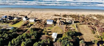 Vintage Trailer at the Beach!