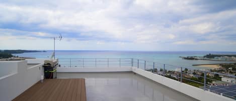 Private Vacation Home | Beach/ocean view