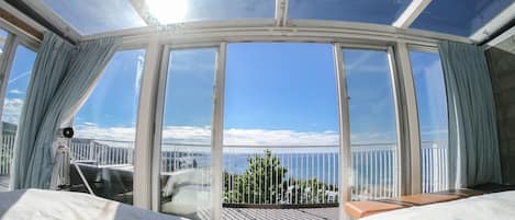 Private Vacation Home | 4 bedrooms, Egyptian cotton sheets, premium bedding, down duvets